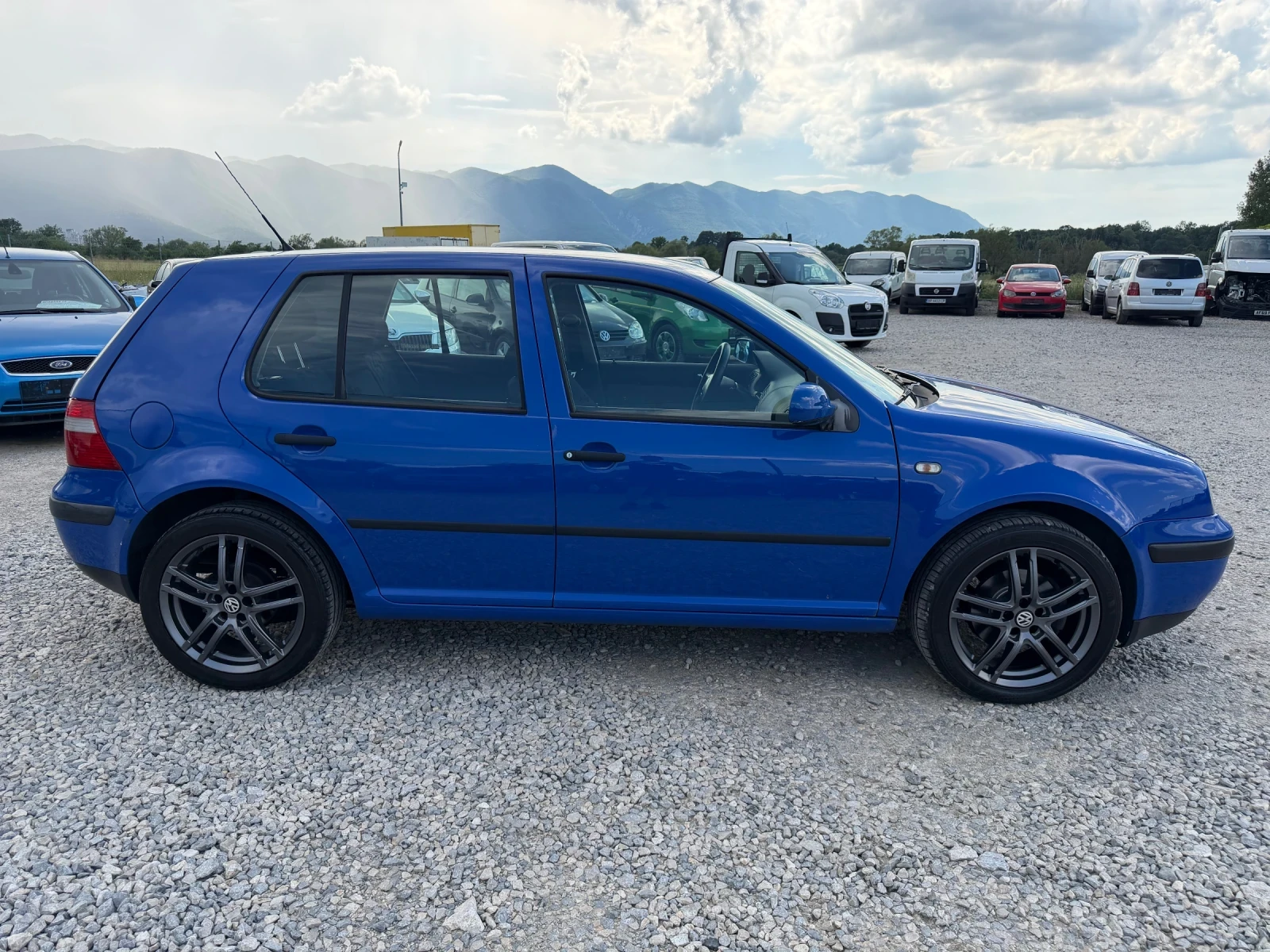 VW Golf 1.9TDI-90PS, снимка 4 - Автомобили и джипове - 54898627