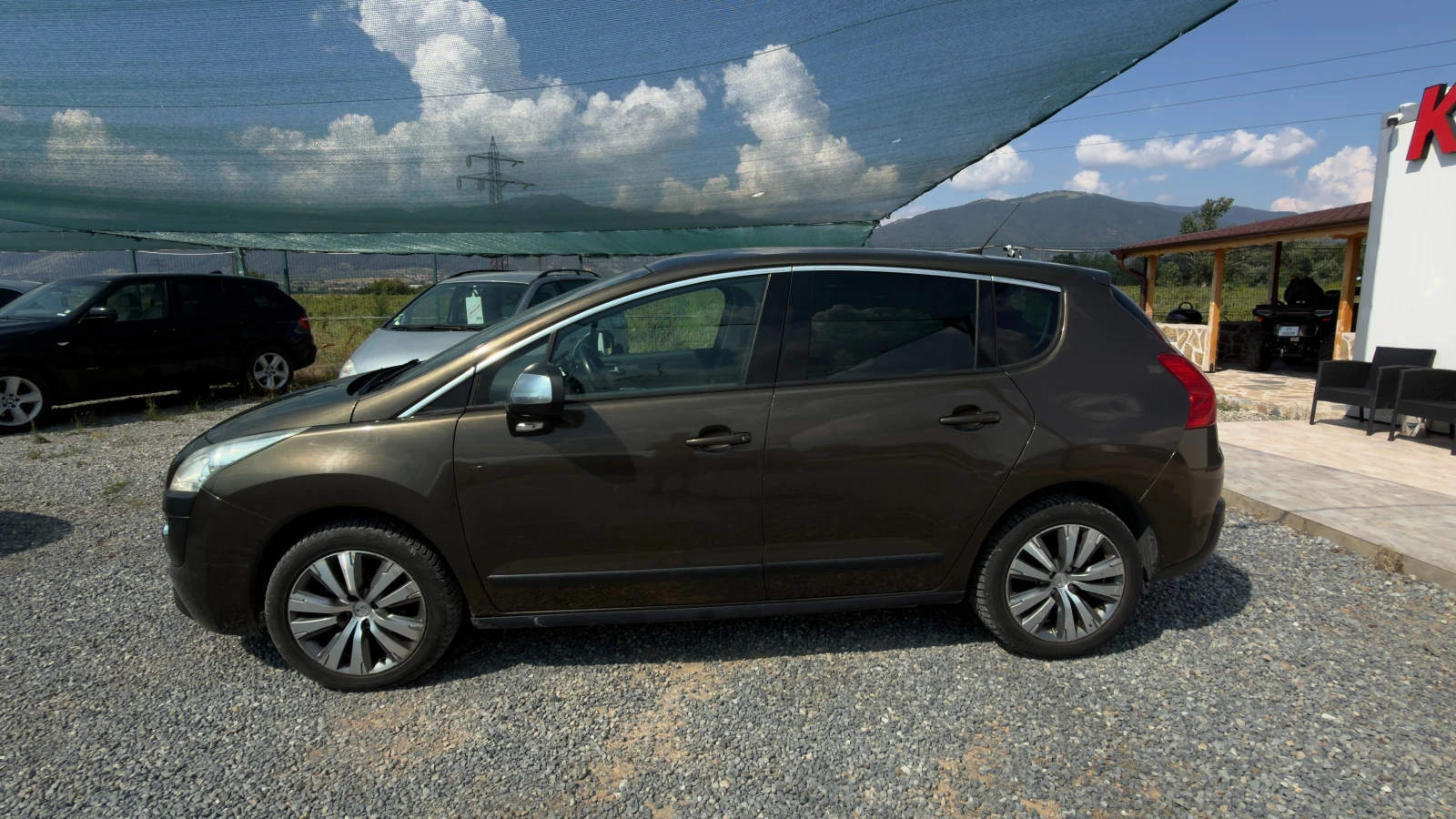 Peugeot 3008 1.6 HDI* 110 к.с* HEADUP* NAVI* , снимка 3 - Автомобили и джипове - 55061585