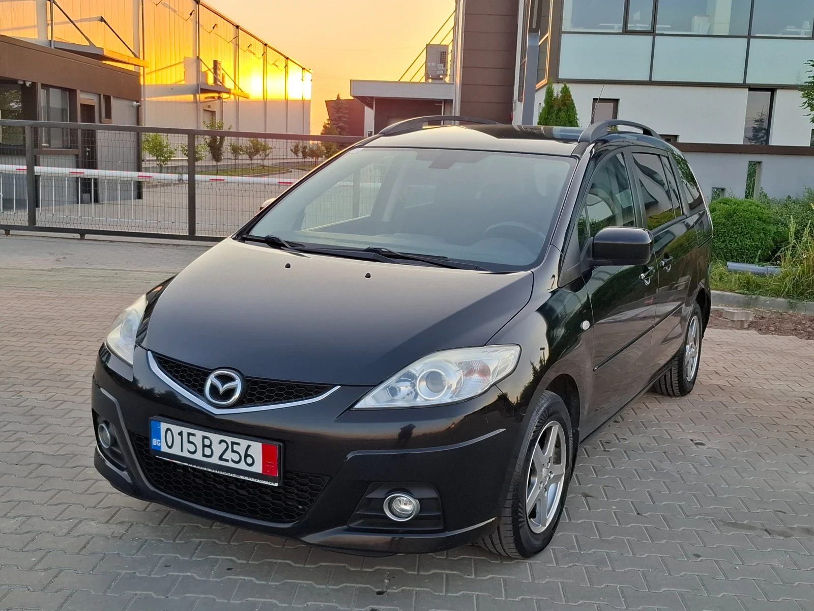 Mazda 5 1.8i* (116кс)* FACELIFT* HOB BHOC* * , снимка 2 - Автомобили и джипове - 55072918