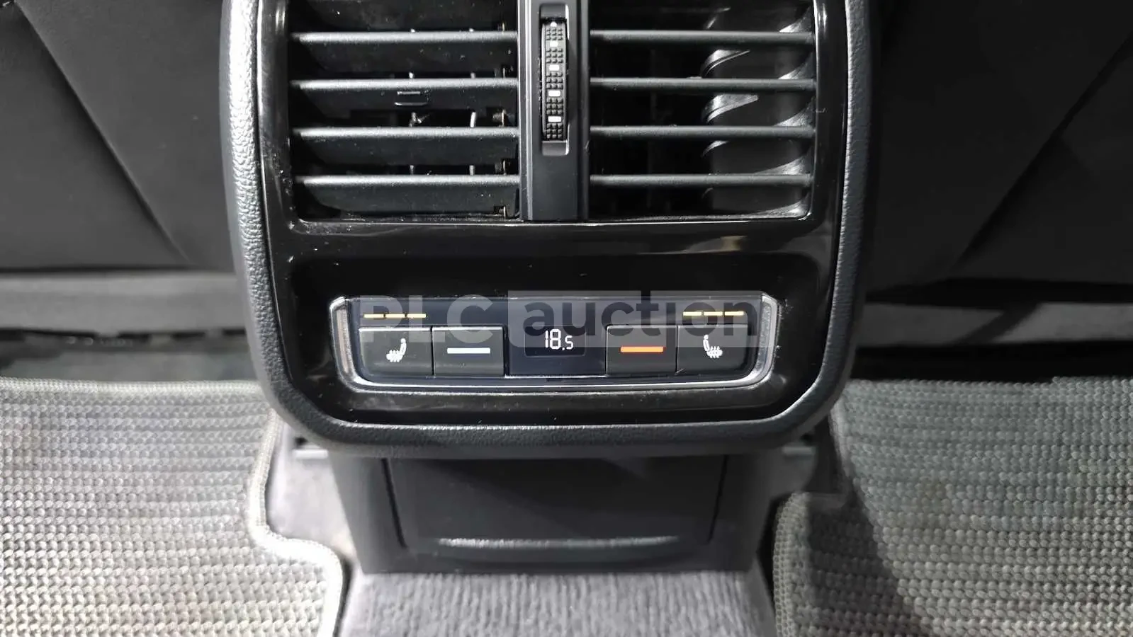 VW Arteon PRESTIGE HEAD UP/360/PANORAMA/ПОДГРЕВ/ОБДУХВАНЕ/, снимка 17 - Автомобили и джипове - 55156069