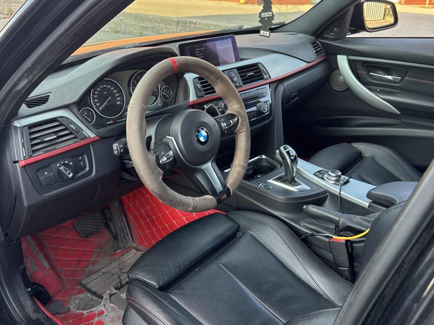 BMW 335 M-pack* Shadow-line* Harman/Kardon* Keyless, снимка 6 - Автомобили и джипове - 56249083