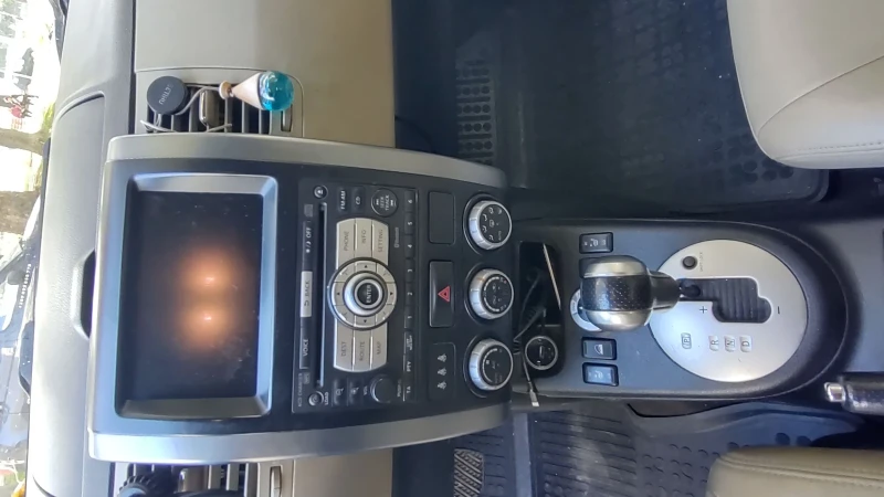 Nissan X-trail T31, снимка 8 - Автомобили и джипове - 52329186