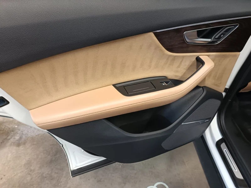 Audi Q7 Luxury Packed.Black Opitic!Mild&Hybrid!, снимка 7 - Автомобили и джипове - 53102160