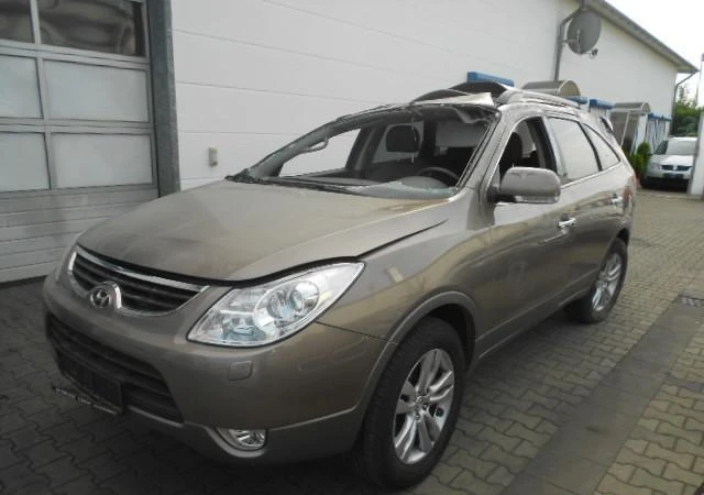 Hyundai IX55 3.0.CRDIна части, снимка 1 - Автомобили и джипове - 12813282