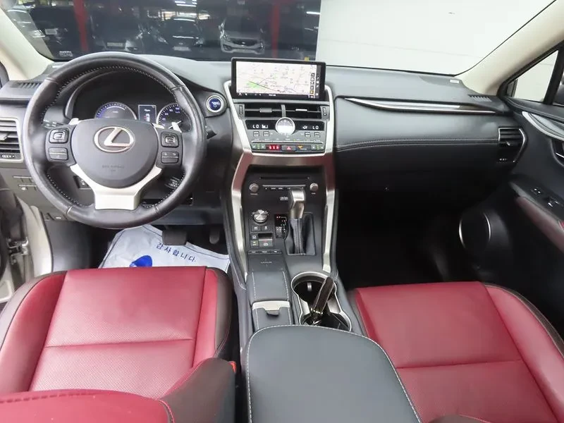 Lexus NX 300Executive, снимка 7 - Автомобили и джипове - 56271031