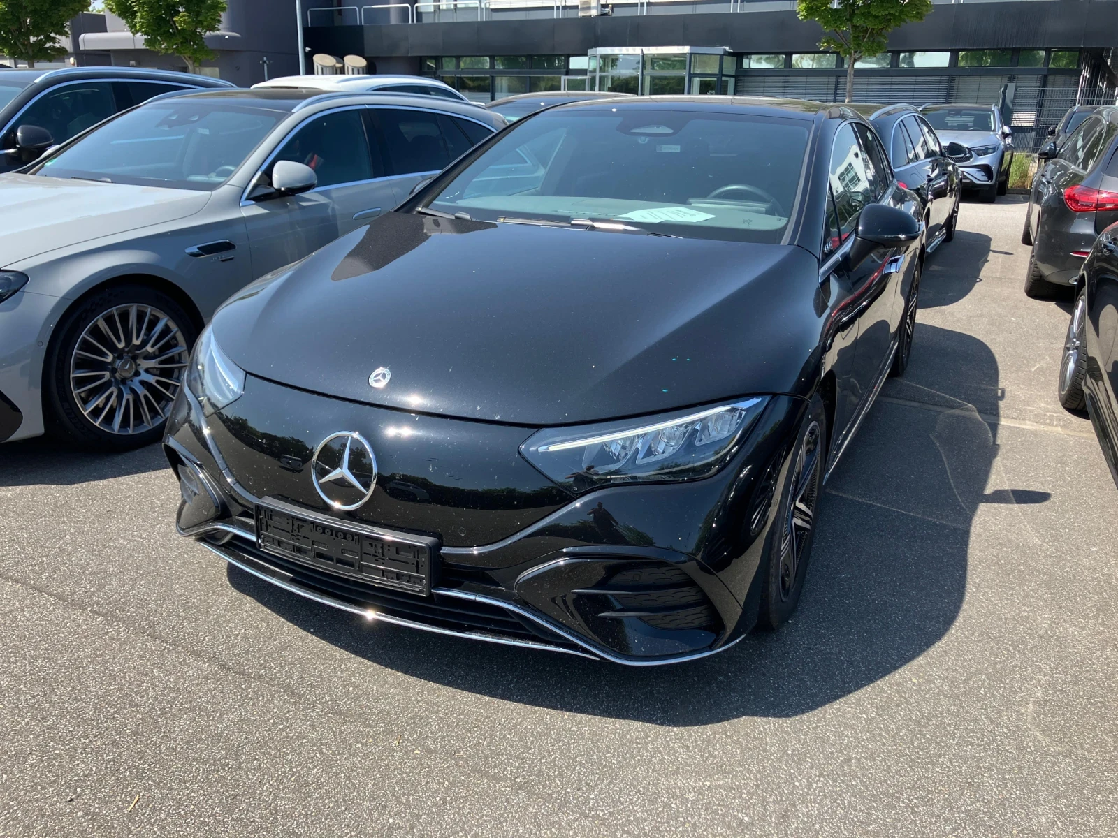 Mercedes-Benz EQE, снимка 1