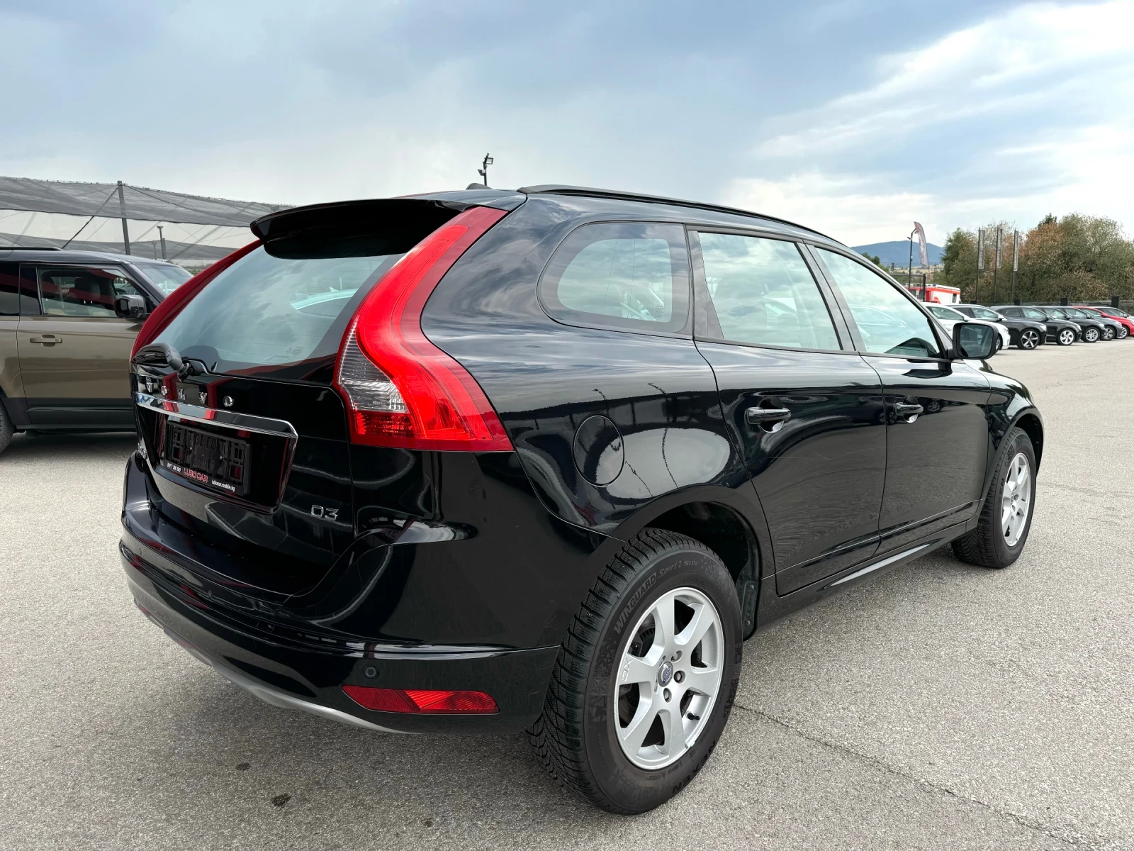 Volvo XC60 2.0D-D3-AUT-NAVI-FACELIFT - изображение 7