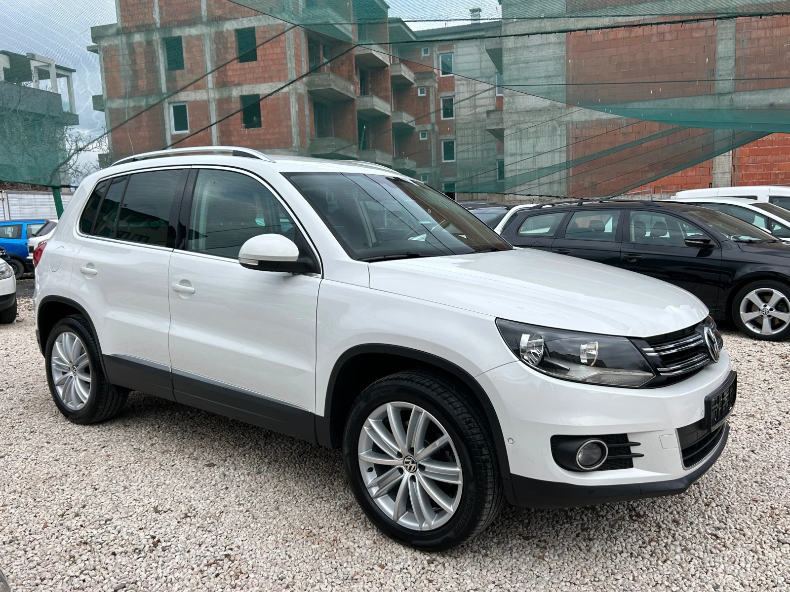 VW Tiguan 2.0 TDI DSG - изображение 3