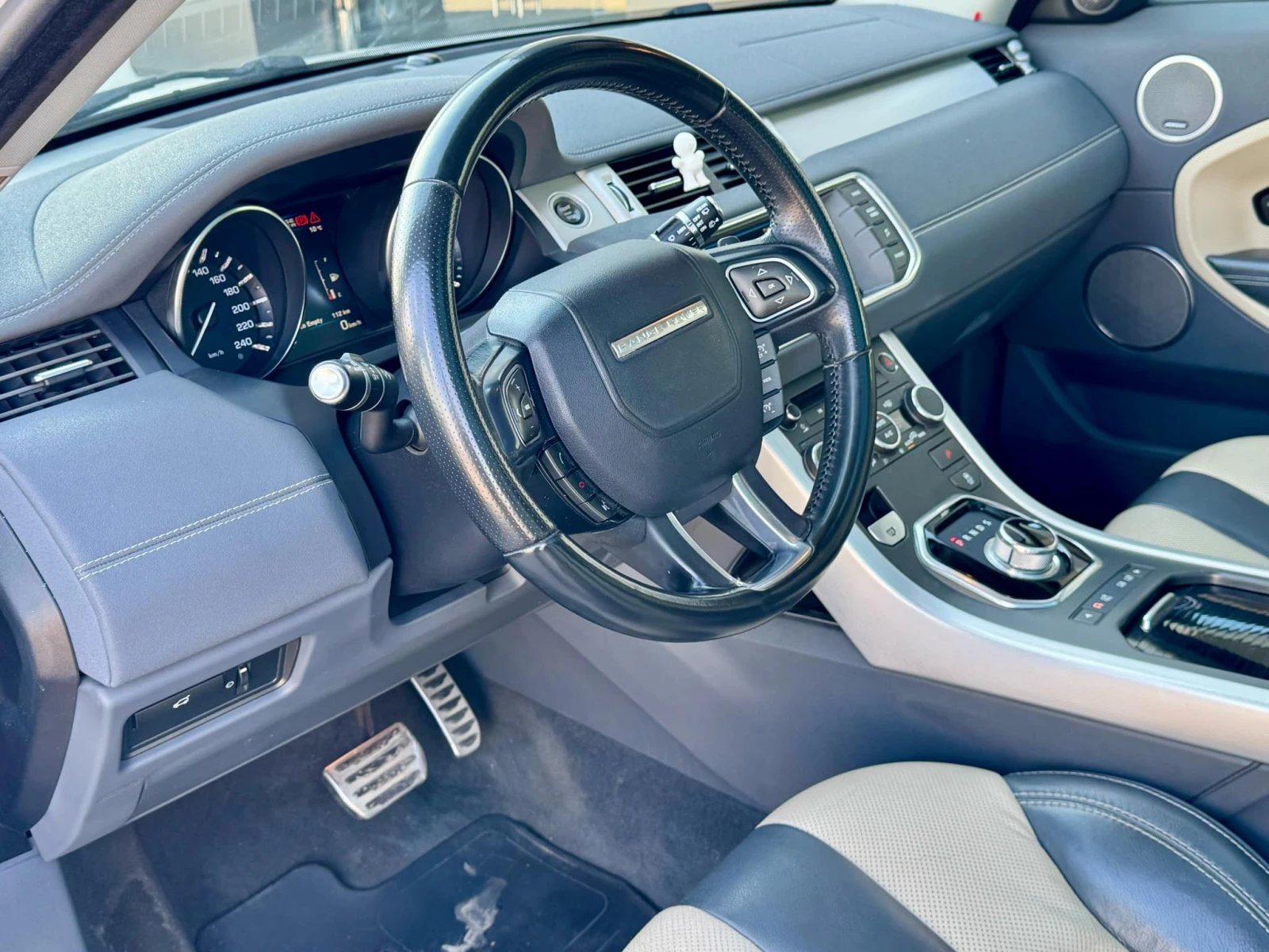 Land Rover Evoque Dynamic Coupe - изображение 9