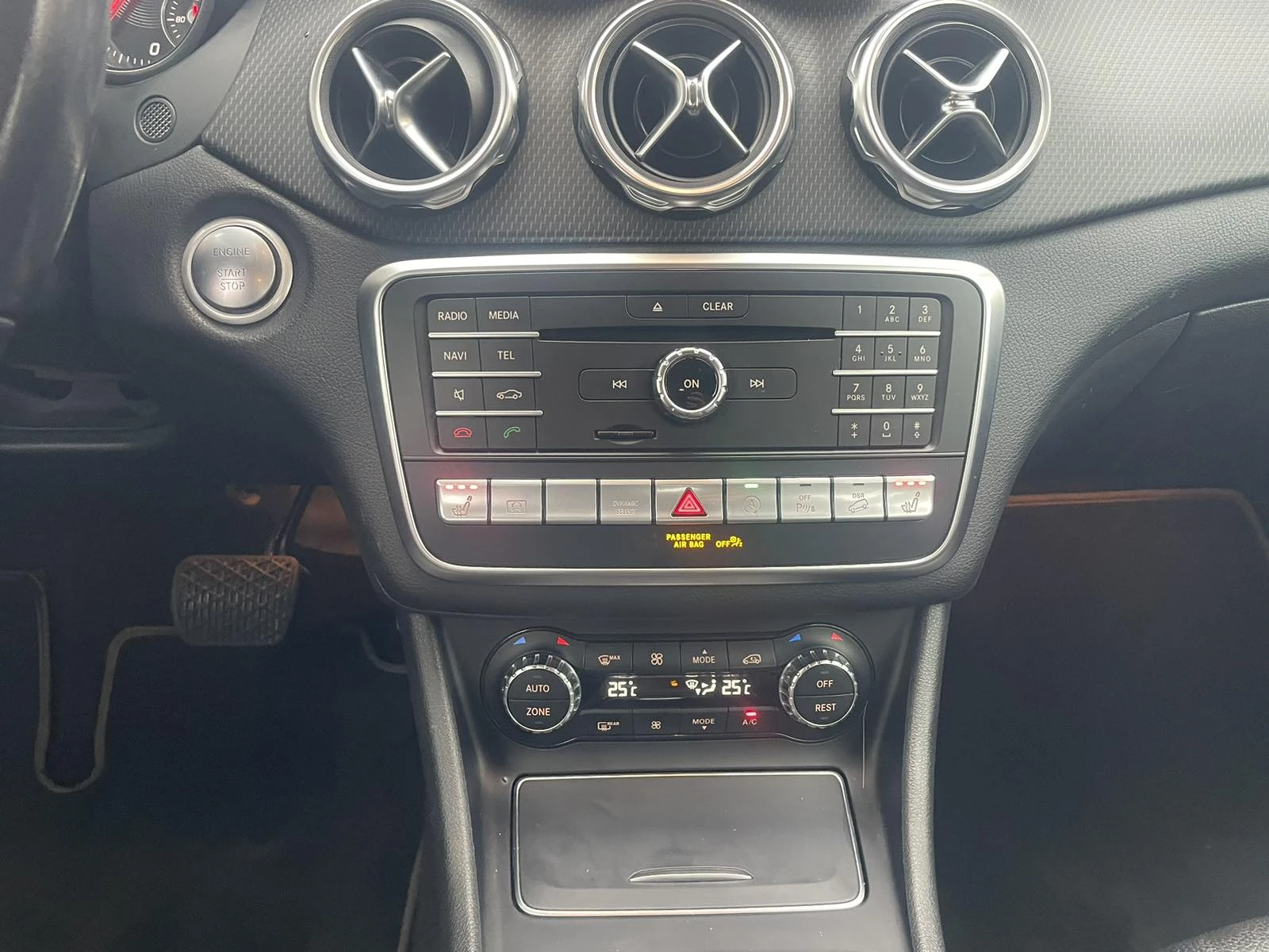 Mercedes-Benz GLA 200 KAMERA NAVI DISTRONIK SLIDENE NA LNTITE  | Mobile.bg   13