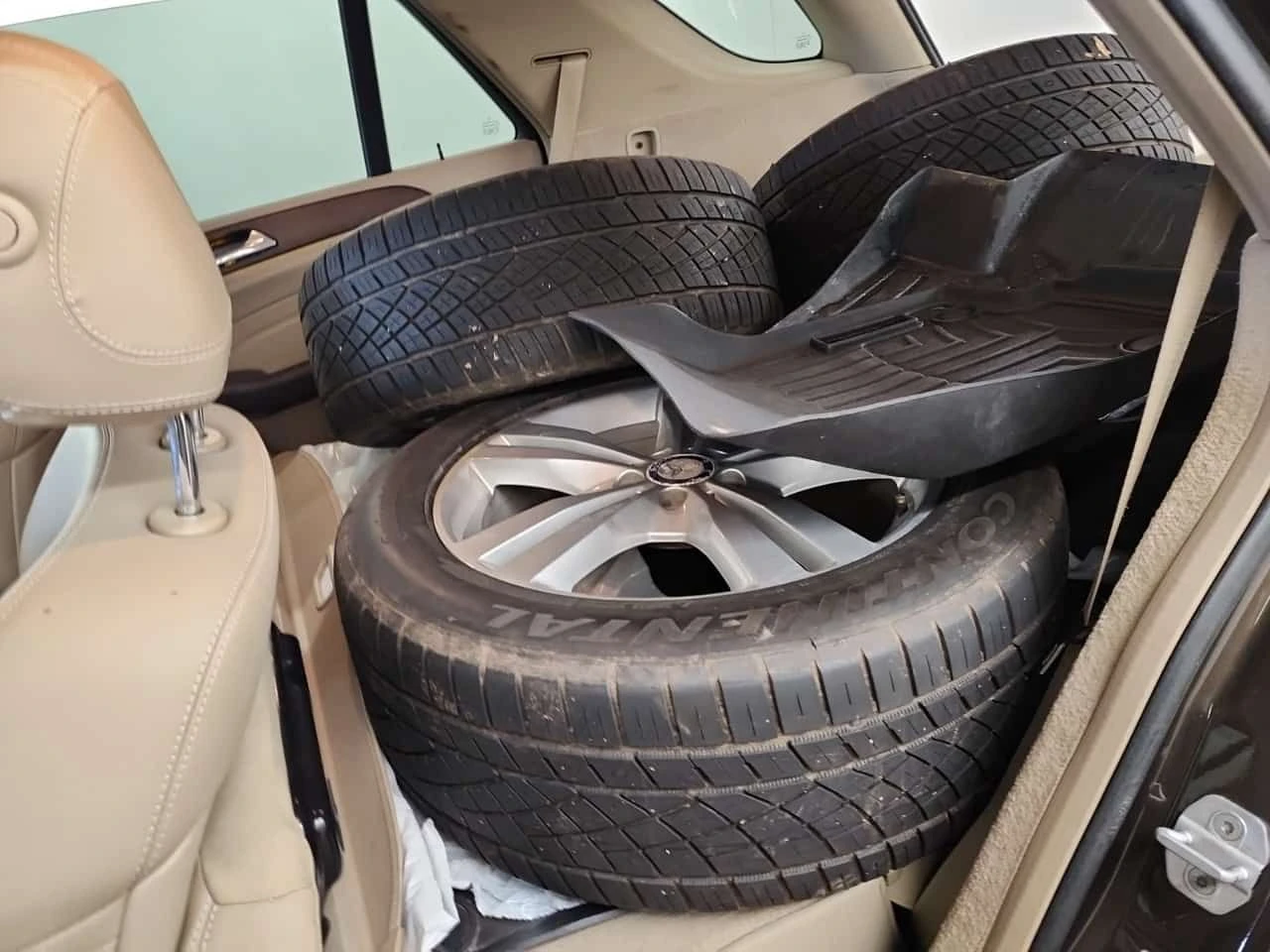 Mercedes-Benz ML 350 * BLUETEC * CARFAX * ДВА КЛЮЧА * BLIND SPOT, снимка 12 - Автомобили и джипове - 53894744