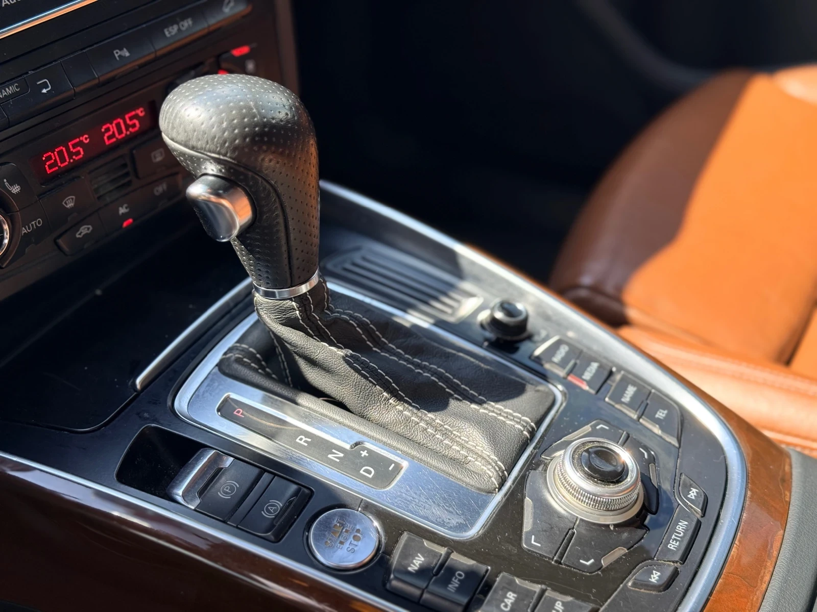 Audi Q5 8R 3.0 TDI, снимка 10 - Автомобили и джипове - 54102203