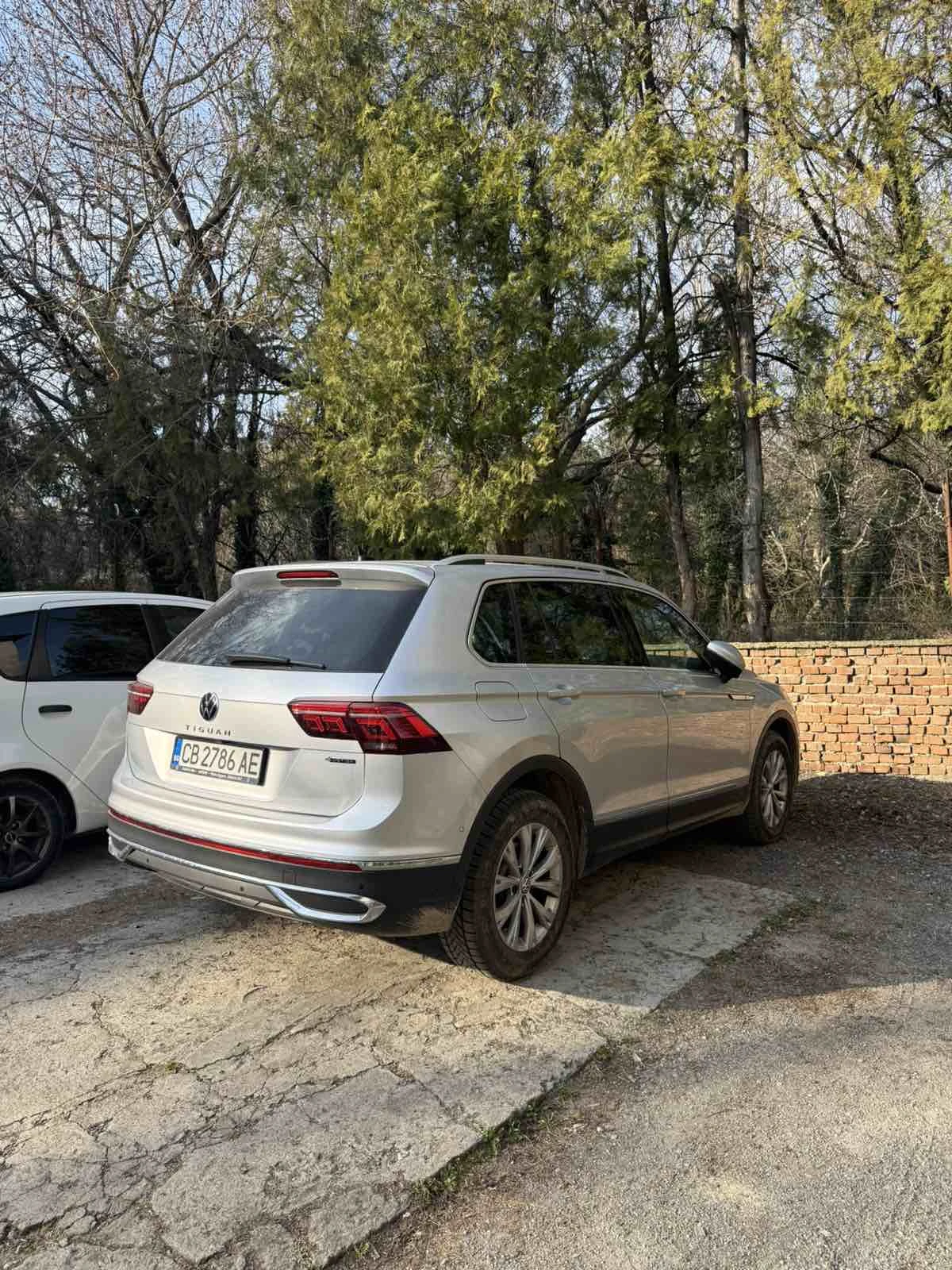 VW Tiguan, снимка 2 - Автомобили и джипове - 54218497