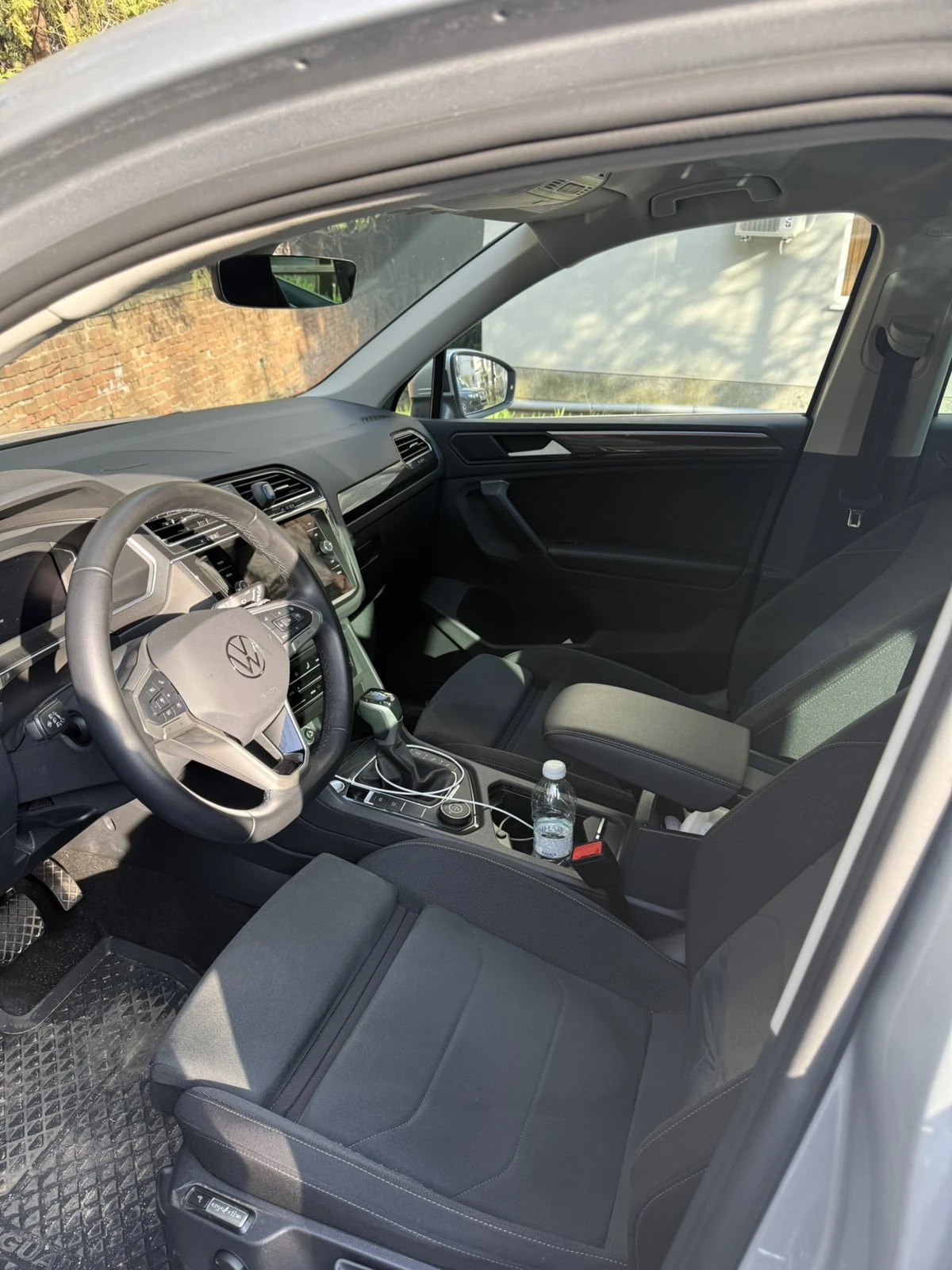 VW Tiguan, снимка 6 - Автомобили и джипове - 54218497