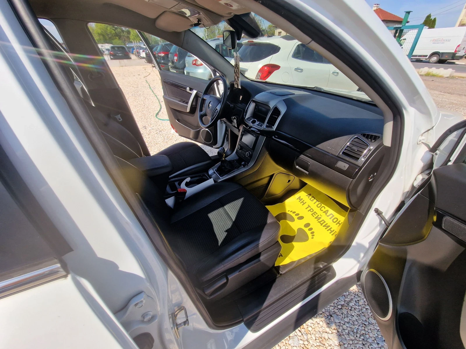 Chevrolet Captiva 2.4 BENZIN-TOP, снимка 12 - Автомобили и джипове - 54335617