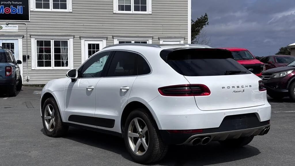 Porsche Macan S* BOSE* CARBON* ПОДГРЕВ* ОБДУХ* ПАНОРАМА* КАМЕРА, снимка 4 - Автомобили и джипове - 54457409