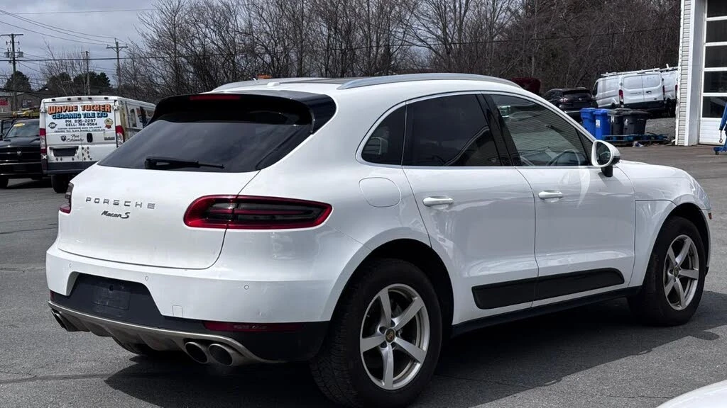 Porsche Macan S* BOSE* CARBON* ПОДГРЕВ* ОБДУХ* ПАНОРАМА* КАМЕРА, снимка 6 - Автомобили и джипове - 54457409