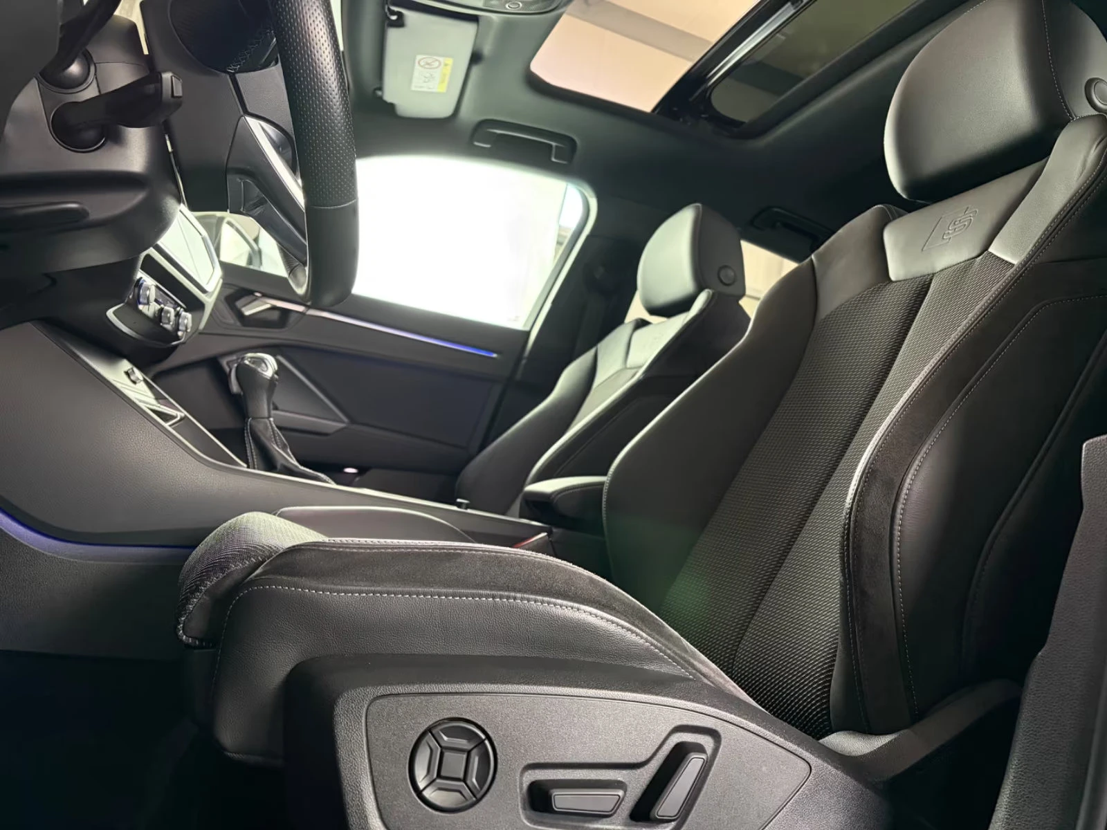 Audi Q3 Sportback 40TFSI/190HP/S-LINE/PANO/360/SONOS/274q, снимка 6 - Автомобили и джипове - 54466800