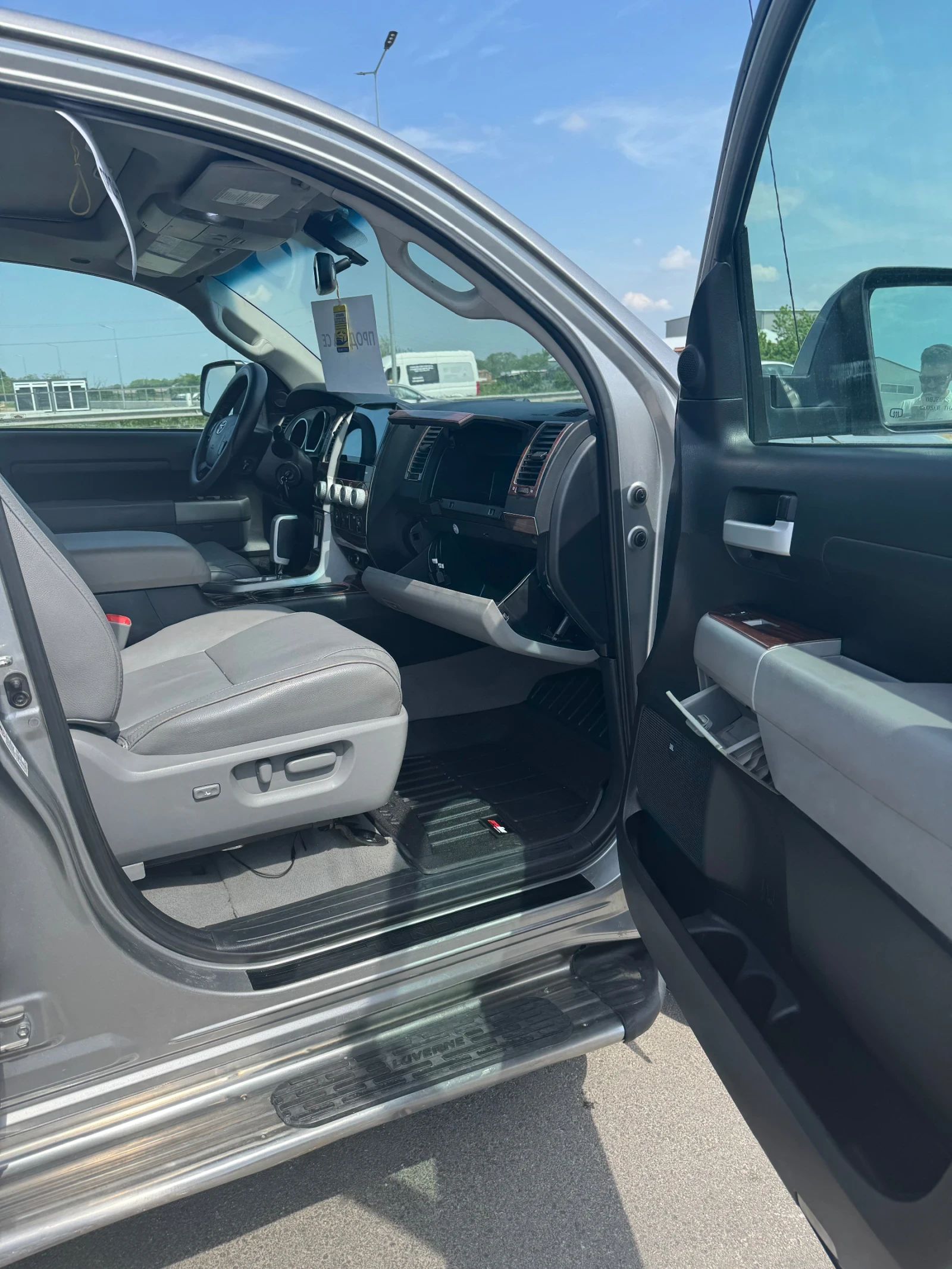 Toyota Tundra Limited TRD, снимка 16 - Автомобили и джипове - 54509282