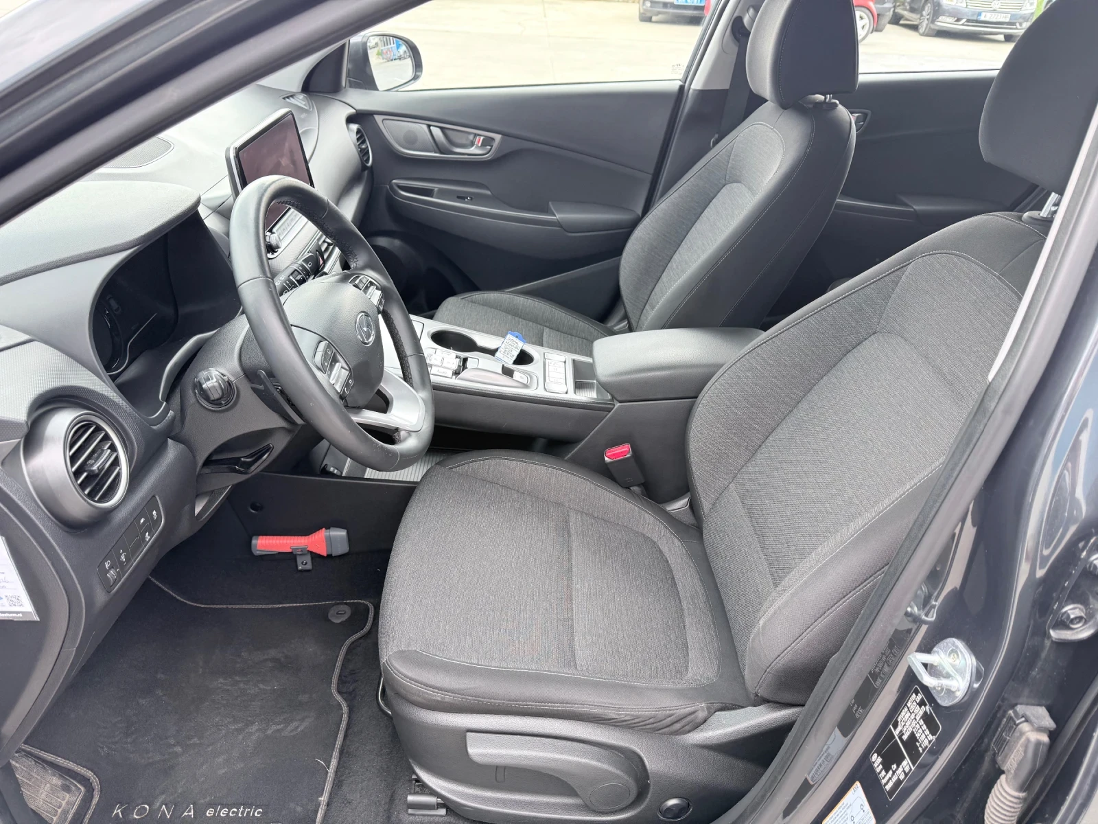 Hyundai Kona, снимка 10 - Автомобили и джипове - 54628814