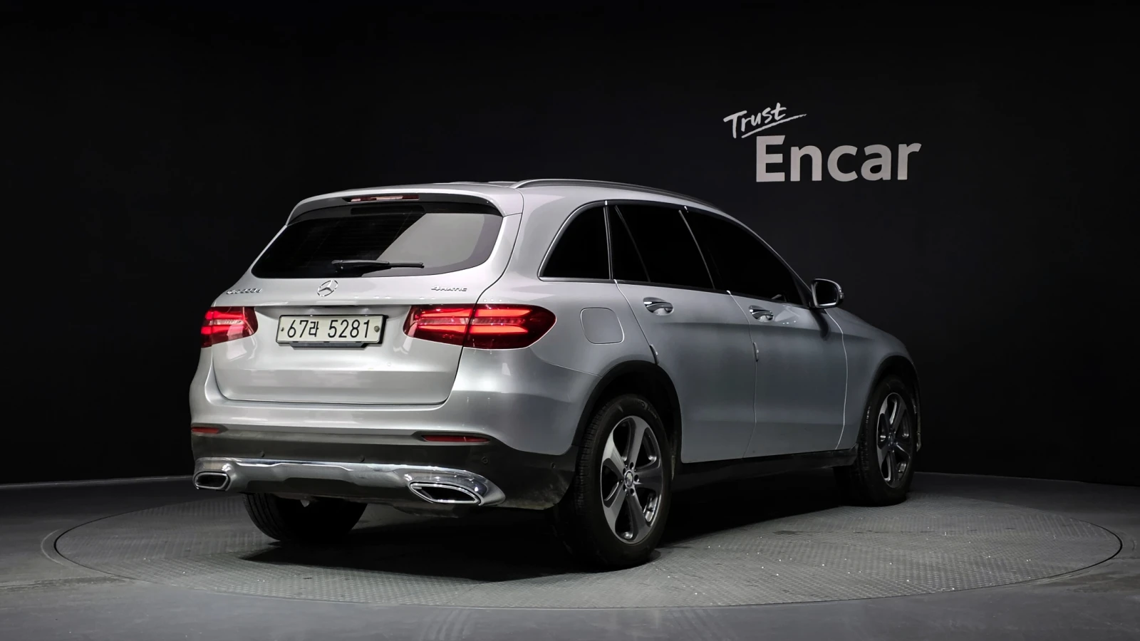 Mercedes-Benz GLC 220 HUD* BLIND SPOT* ЕЛ. БАГАЖНИК* ЛЮК* КРАЙНА ЦЕНА, снимка 2 - Автомобили и джипове - 55349852