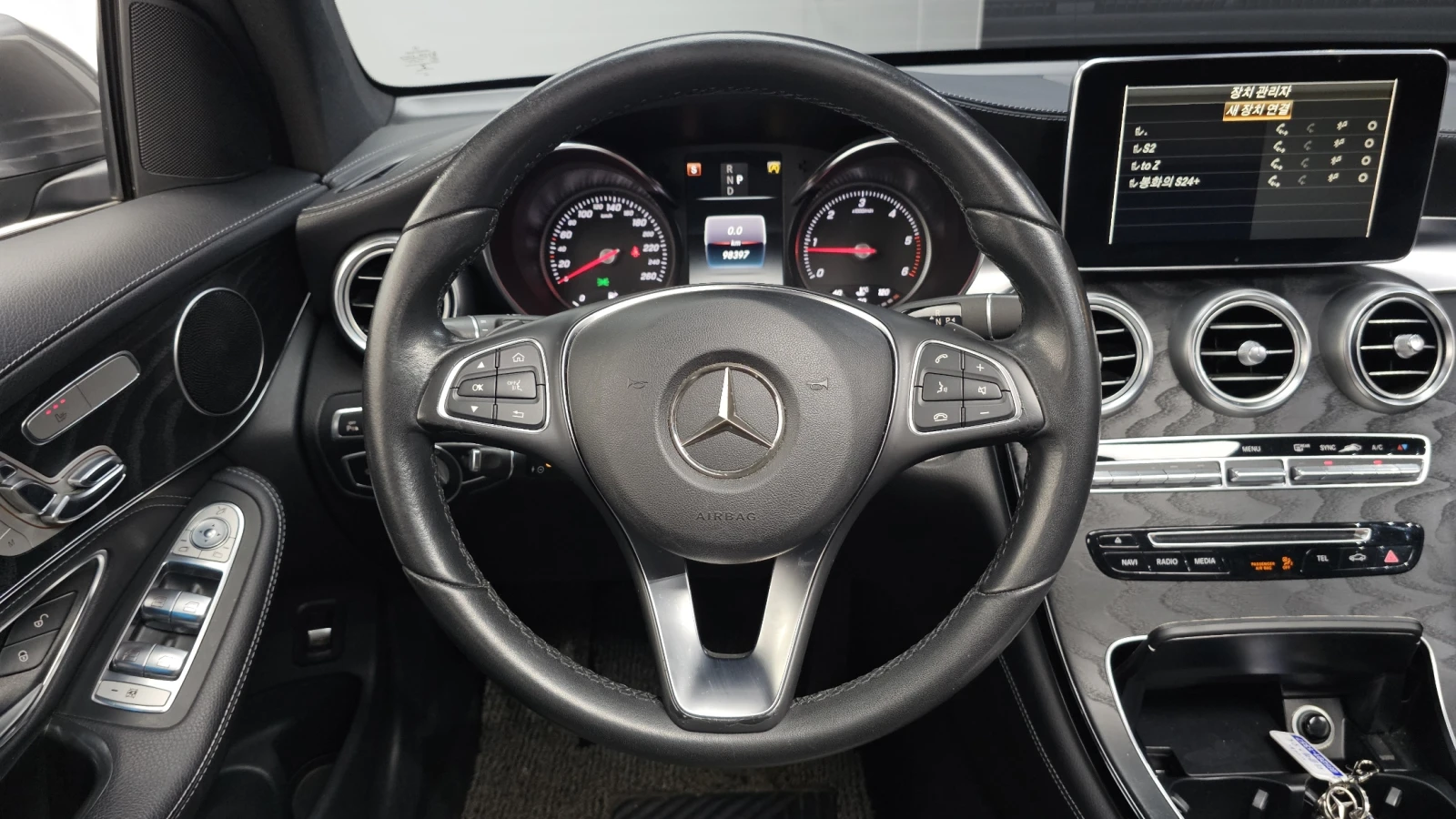 Mercedes-Benz GLC 220 ЕЛ. БАГАЖНИК* HUD* BLIND SPOT* ЛЮК* КРАЙНА ЦЕНА, снимка 13 - Автомобили и джипове - 55349852