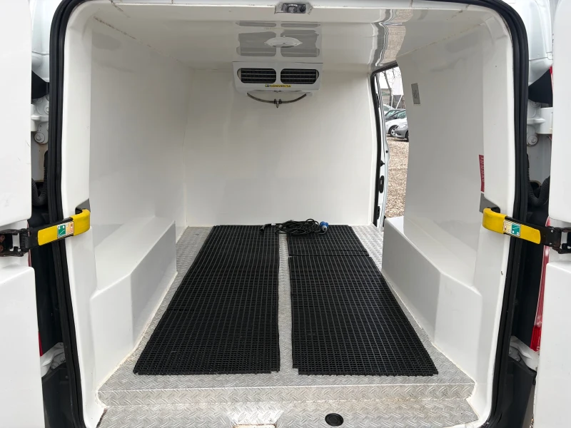 Ford Transit Custom 2.2 D125 ks Хладилен, снимка 6 - Бусове и автобуси - 53203018