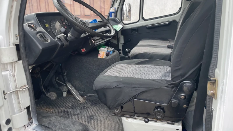 Mercedes-Benz 207, снимка 3 - Камиони - 53427324