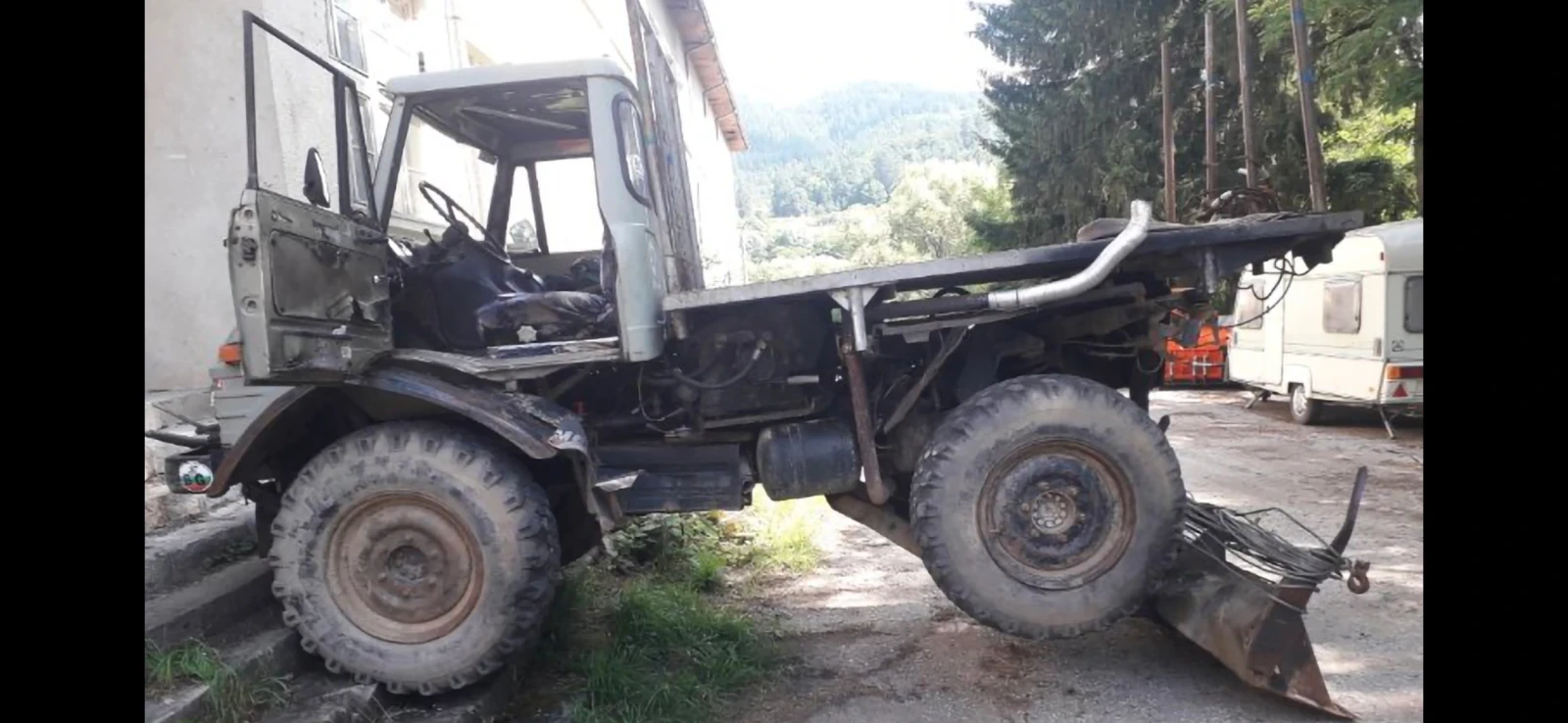 Mercedes-Benz UNIMOG, снимка 5 - Камиони - 55385728