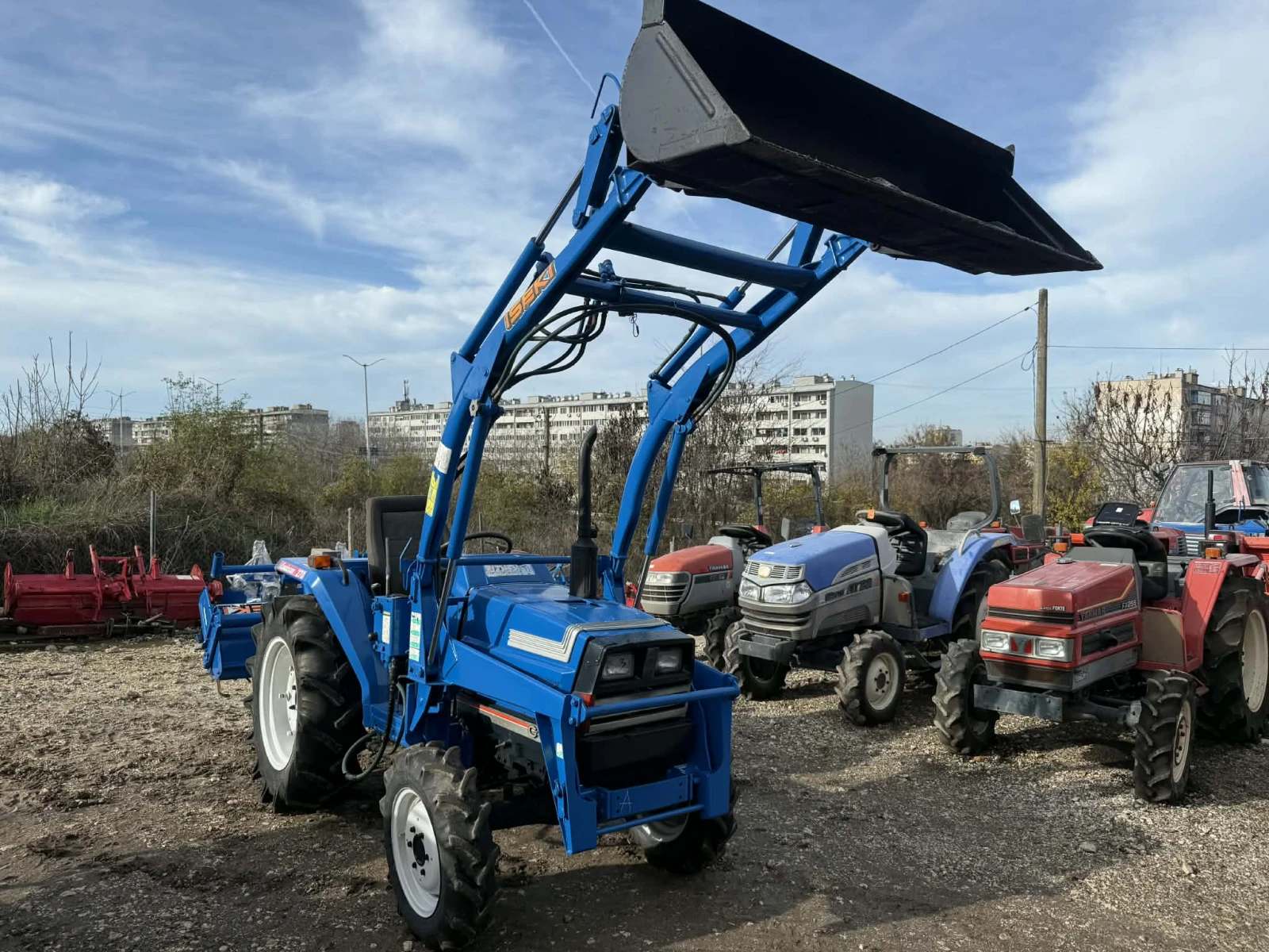 Трактор ISEKI TA270 4x4, снимка 1