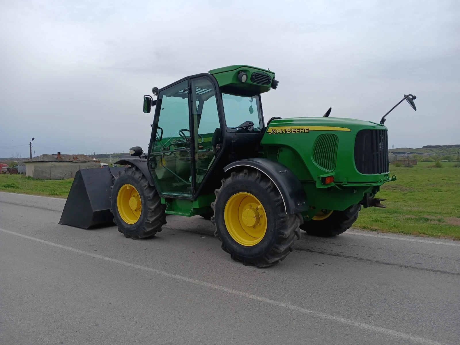 Телескопичен товарач John Deere 3215, снимка 5 - Селскостопанска техника - 55548491