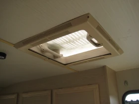 Каравана Avondale Orestes, снимка 17