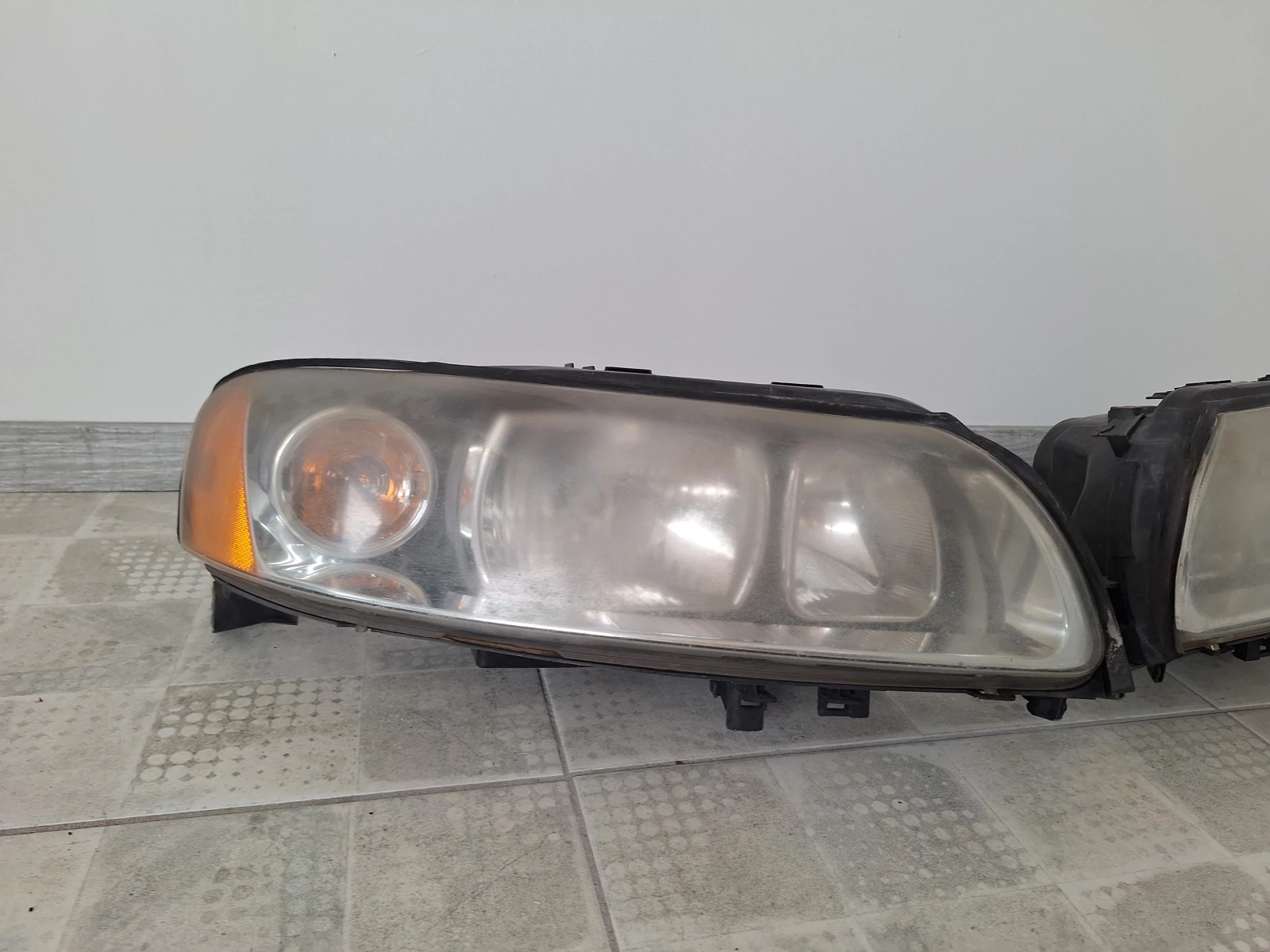 ��� ������ ������ Volvo S60 V70 II 2005-2010 Halogen H7 H9 | Mobile.bg � ����������� 2