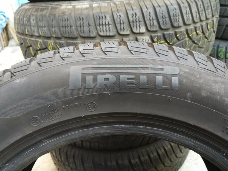 Гуми Зимни 205/60R16, снимка 3 - Гуми и джанти - 19551350