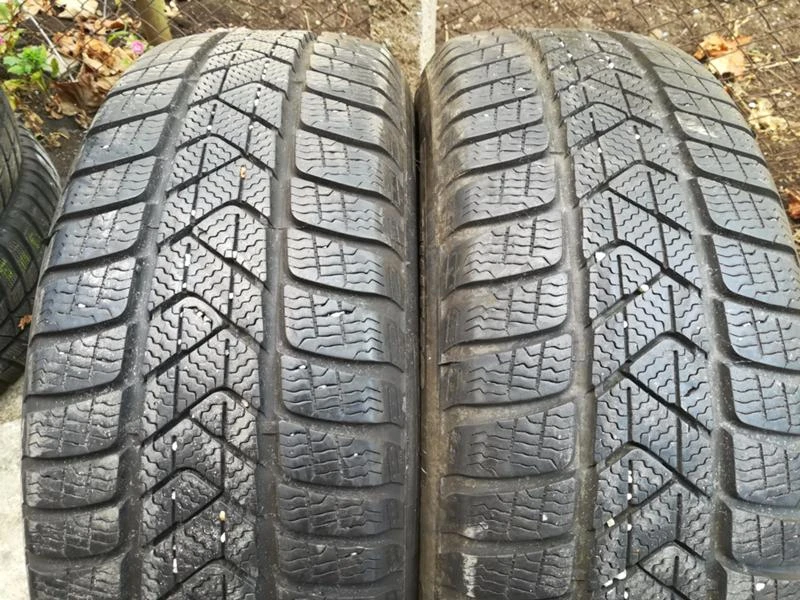 Гуми Зимни 205/60R16, снимка 8 - Гуми и джанти - 19551350