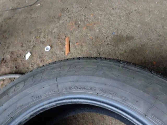 Гуми Летни 235/60R18, снимка 5 - Гуми и джанти - 20346928