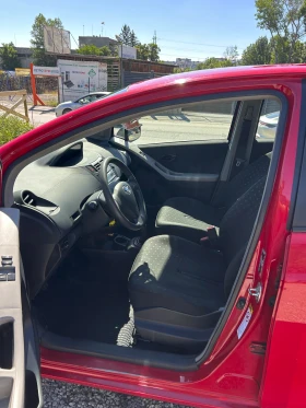 Toyota Yaris, снимка 10