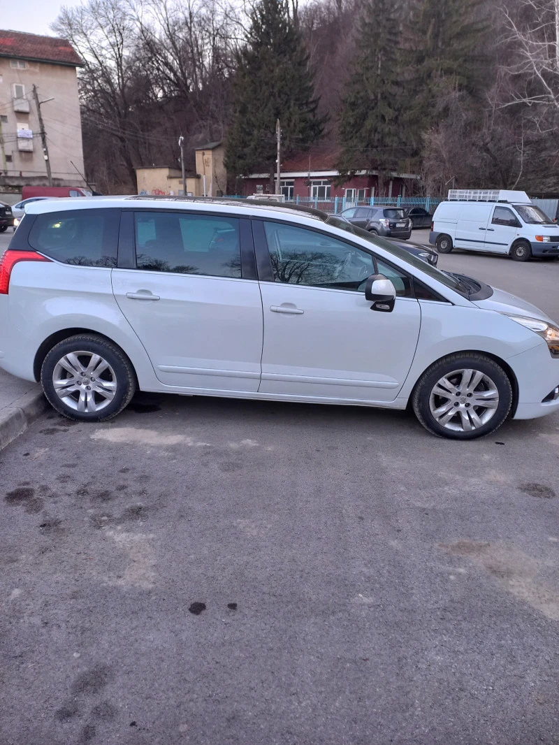 Peugeot 5008 2.0HDI , снимка 6 - Автомобили и джипове - 45696578