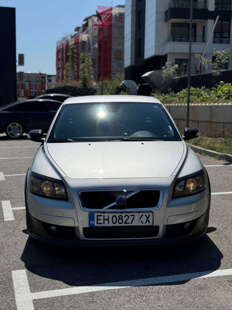 Volvo C30, снимка 1 - Автомобили и джипове - 46742480