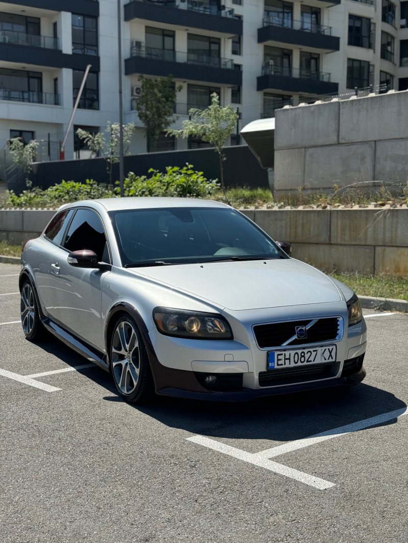 Volvo C30, снимка 2 - Автомобили и джипове - 46742480