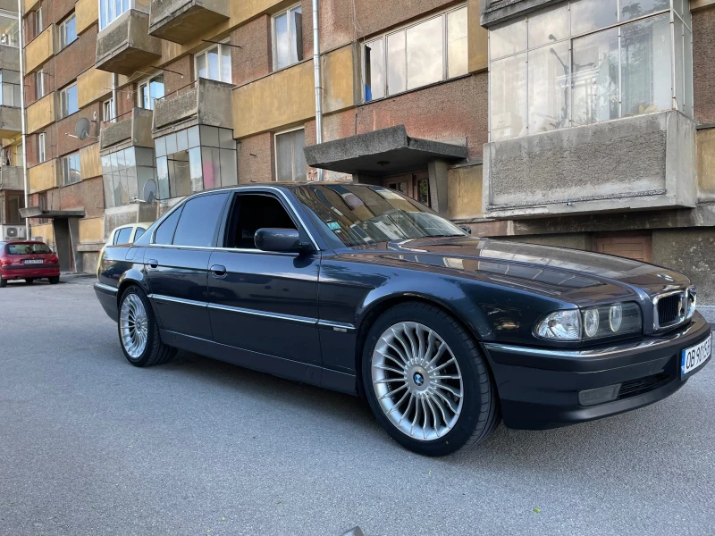 BMW 730 3.0i, снимка 1 - Автомобили и джипове - 47094232