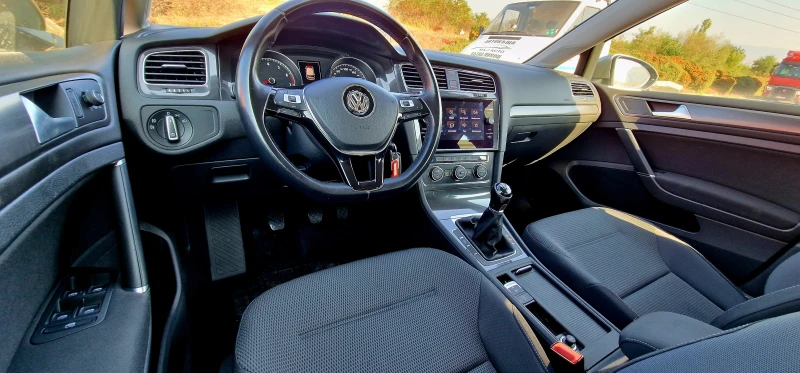 VW Golf 1.4 TGI, снимка 9 - Автомобили и джипове - 47214281