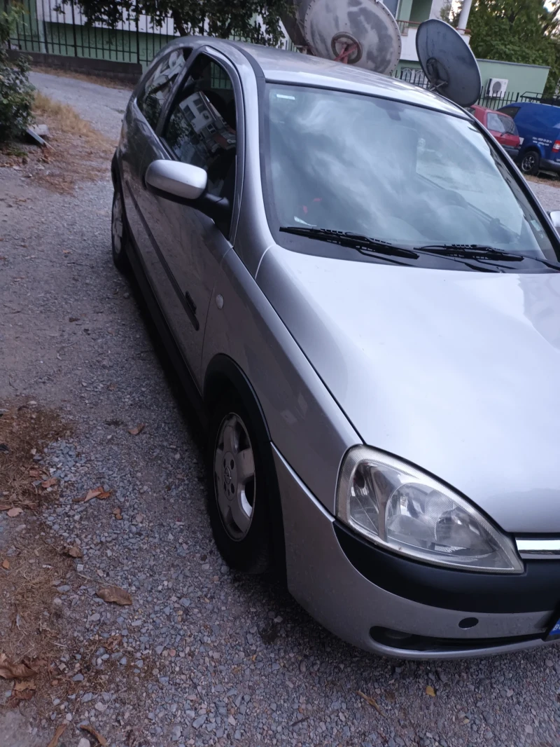 Opel Corsa, снимка 10 - Автомобили и джипове - 47283395