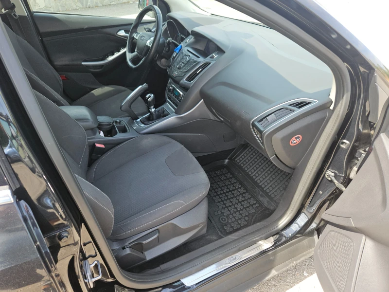 Ford Focus 1.6TDCI/Titanium/6ск/NAVI/БЛУТУТ/EURO 5A/ОБСЛУЖЕН!, снимка 15 - Автомобили и джипове - 51606922