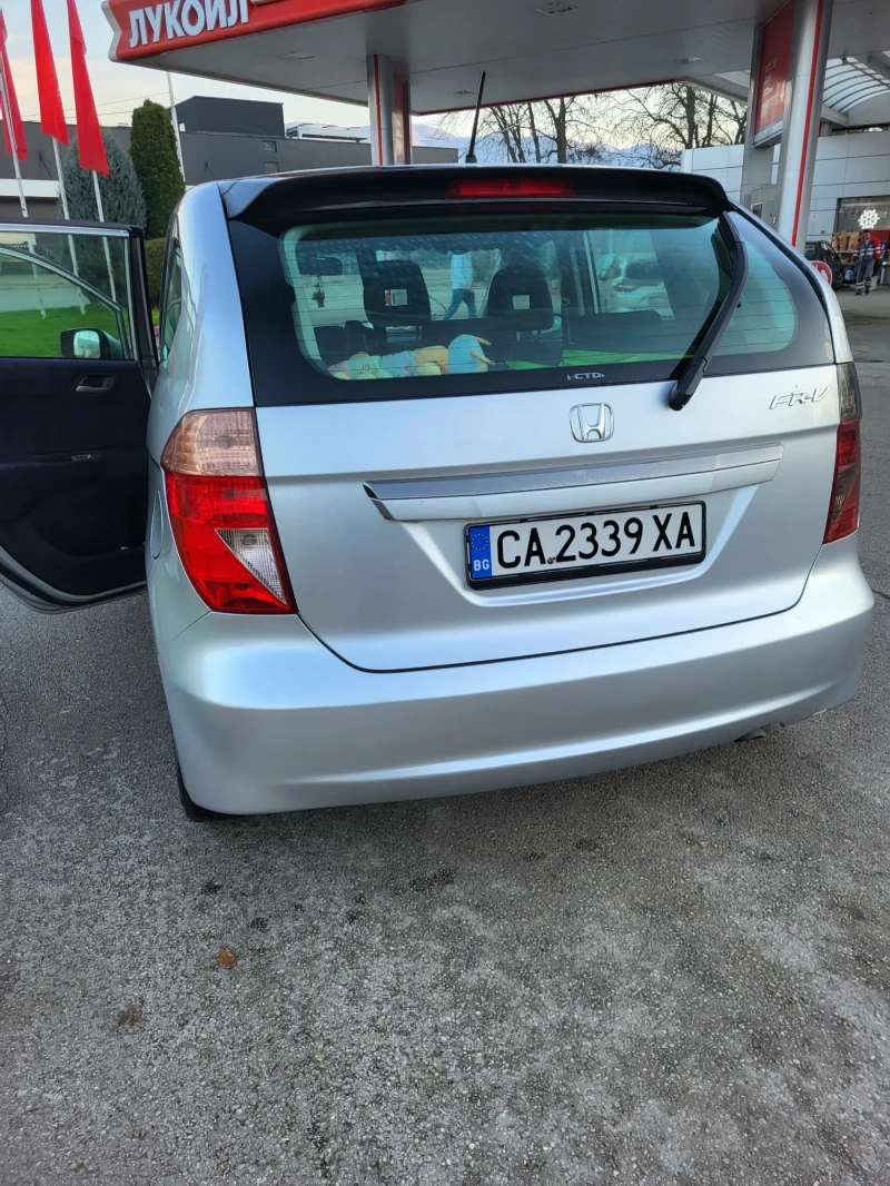 Honda Fr-v, снимка 13 - Автомобили и джипове - 52792311