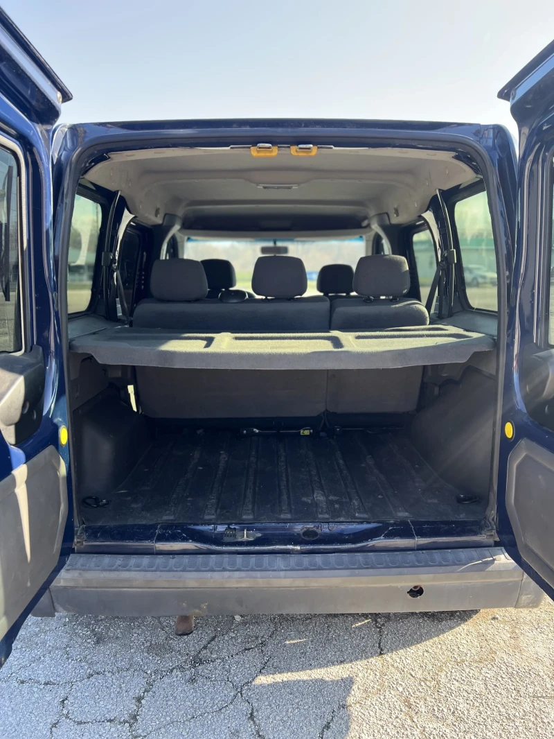 Ford Tourneo Connect 1.8 TDCi, снимка 8 - Автомобили и джипове - 52805333