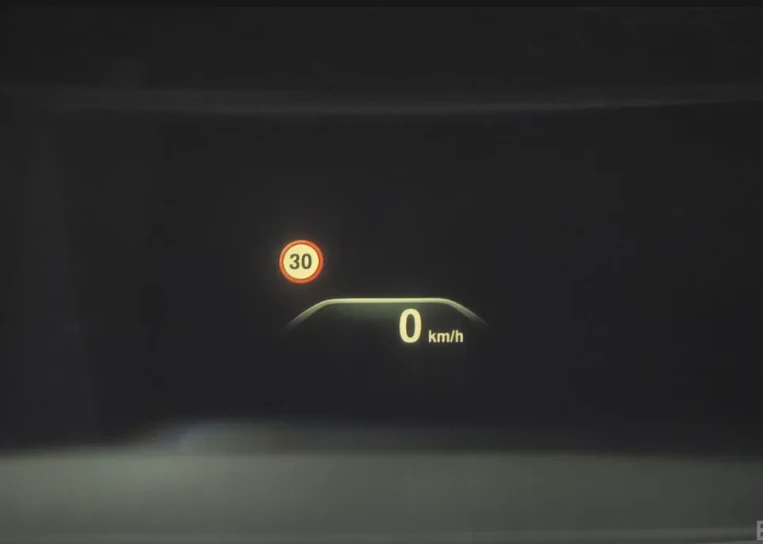 BMW 540 * М-Package* * HeadUp* AвтоКредит* (ЦЕНА ДО БГ), снимка 13 - Автомобили и джипове - 53482639