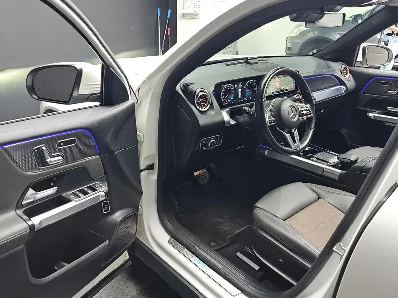 Mercedes-Benz EQB 4Matic, снимка 10 - Автомобили и джипове - 55923295