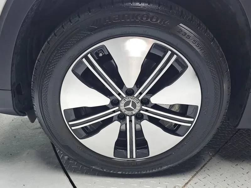 Mercedes-Benz EQB 4Matic, снимка 5 - Автомобили и джипове - 55923295