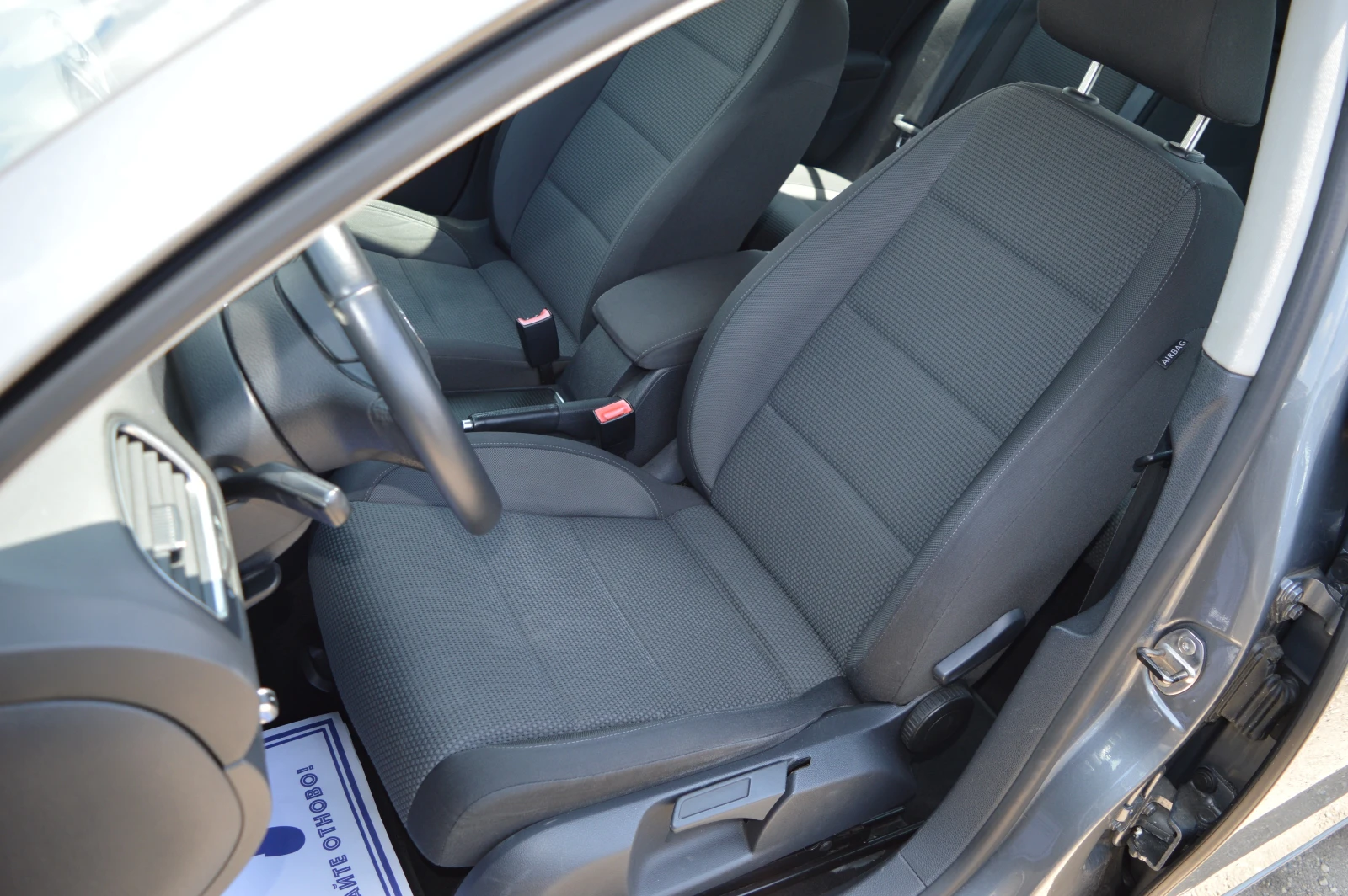 VW Golf 1.6-AUTOMAT DSG - изображение 6